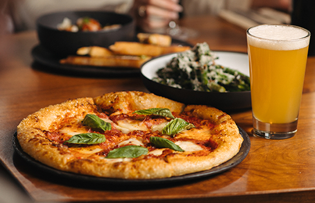 king taps kelown lunch combo